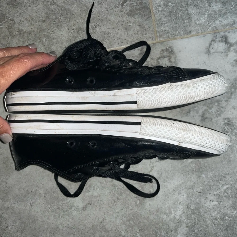 Converse these shoes